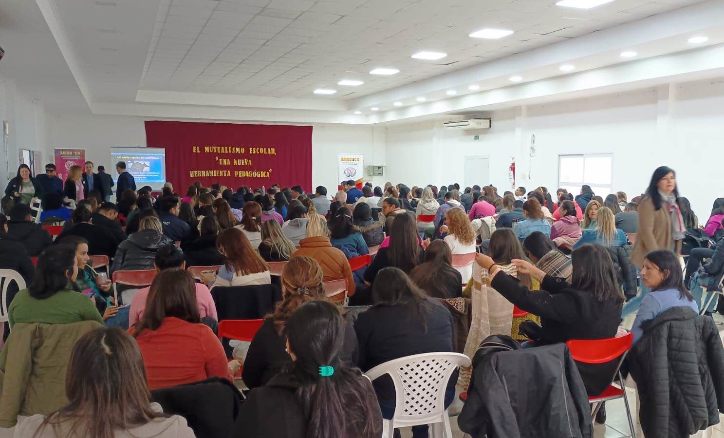 Más de 2500 docentes ya se capacitaron en mutualismo escolar