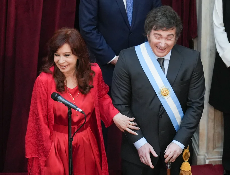 Milei barre con el Instituto Argentino del Transporte creado por Cristina Kirchner y Florencio Randazzo