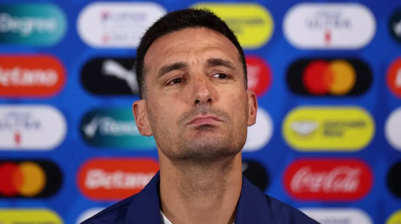 Scaloni habló sobre la posibilidad de que la Selección no pueda viajar a Venezuela por el huracán Milton