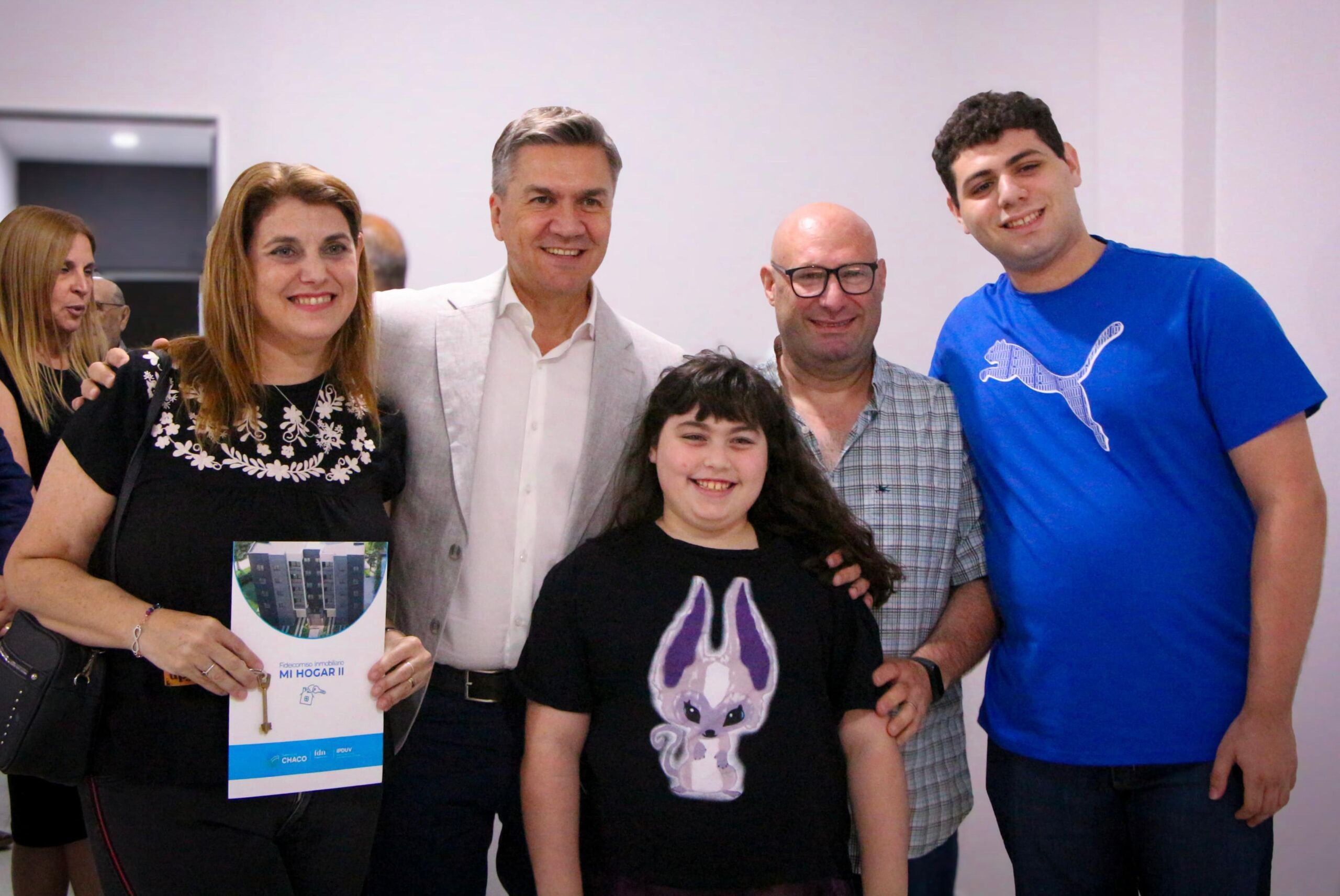 A través del programa Mi Hogar II, el Gobernador Zdero cumplió el sueño de la casa propia a 24 familias chaqueñas