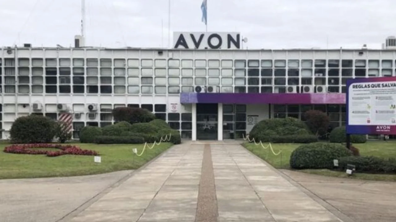 Avon cerró su planta de San Fernando y despidió a casi 300 trabajadores