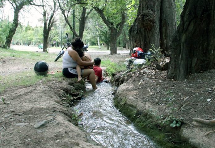 Alerta rojo para once provincias del país por altas temperaturas