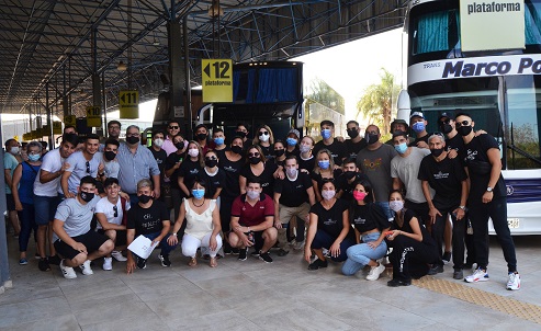 Pre-Cosquín en Córdoba: partió la delegación de artistas de Resistencia