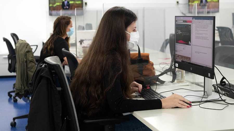 Los salarios crecieron 53,4% en 2021, por encima de la inflación anual acumulada
