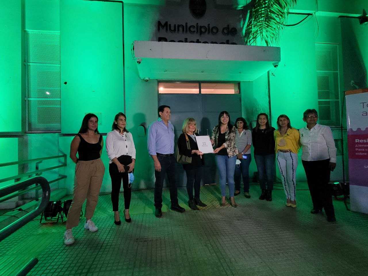 El municipio de Resistencia se iluminó de verde en prevención al cáncer cervicouterino