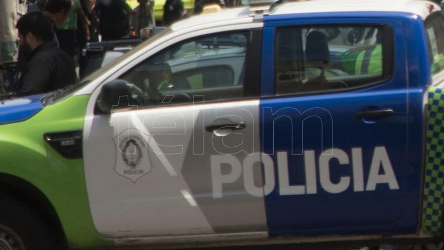 Asesinaron a un joven en su casa e investigan si lo mataron durante una entradera