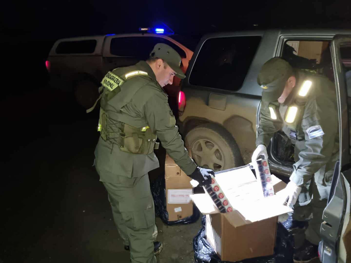 Secuestran 5.500 atados de cigarrillos en cercanías al límite internacional con Chile