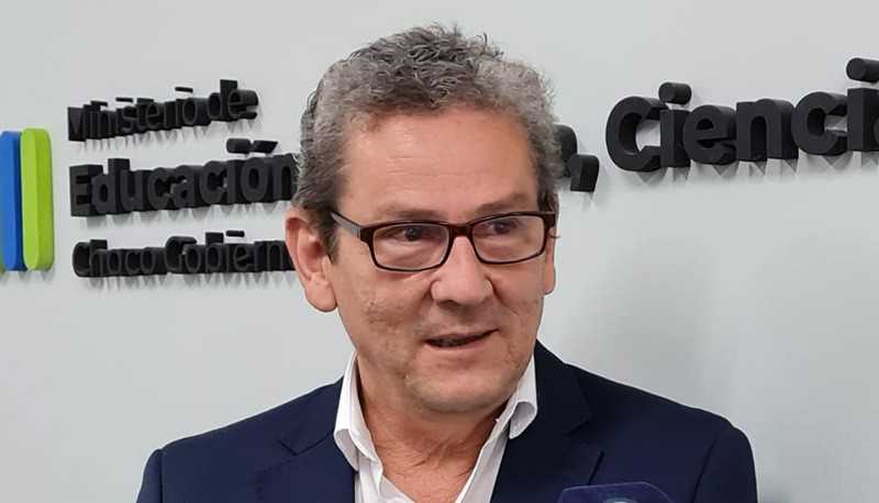 Lineras aseguró que el aumento de tiempo de clases “va a significar un incremento del ingreso docente”