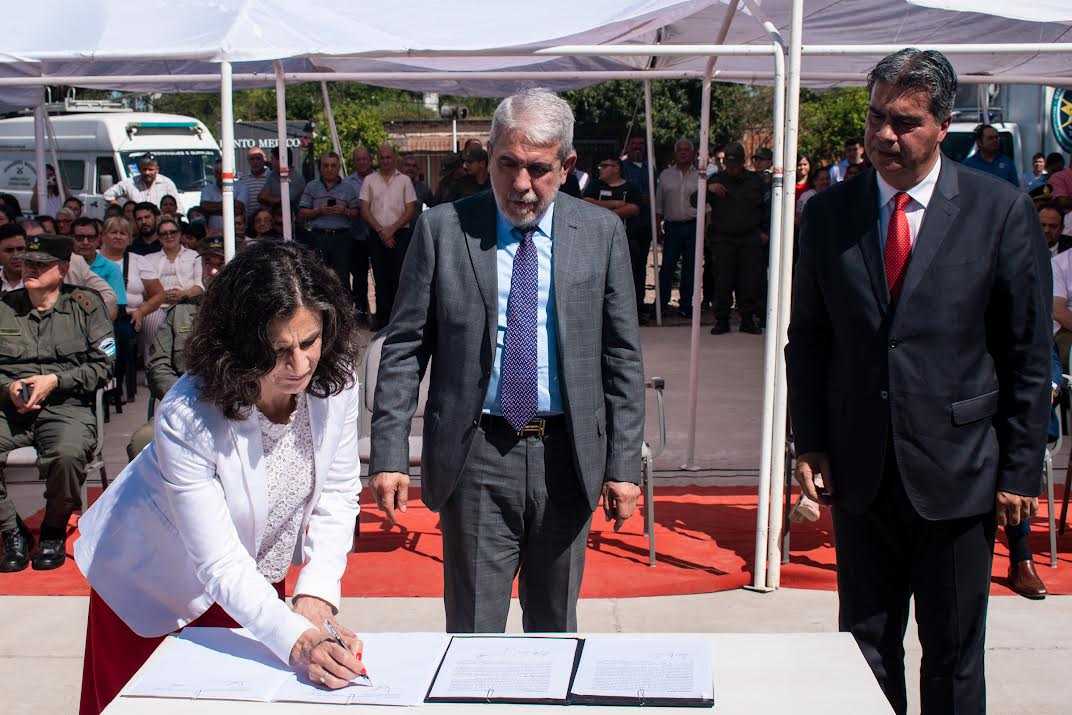 Provincia y Nación firmaron convenios para profundizar la prevención del delito y fortalecer a las fuerzas de seguridad