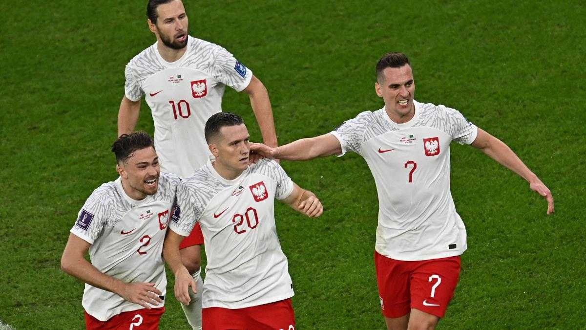 Polonia dominó y le ganó 2 a 0 a Arabia Saudita