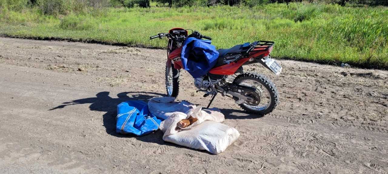 Llevaban carne faenada de forma clandestina y fueron demorados