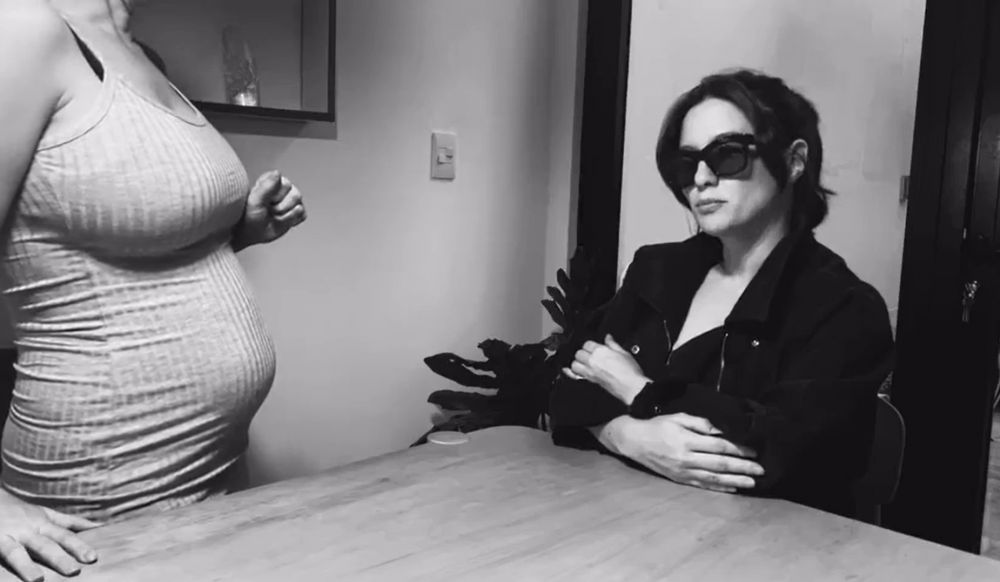 Malena Pichot anunció su embarazo con un divertido sketch: «Hay una cosa que no te dije»