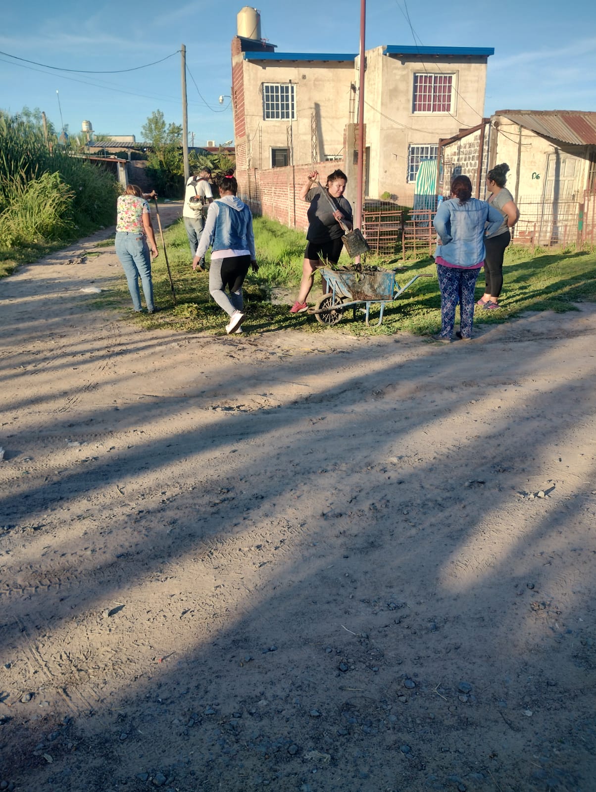 Mantenimiento barrial de la Fundación el Olam