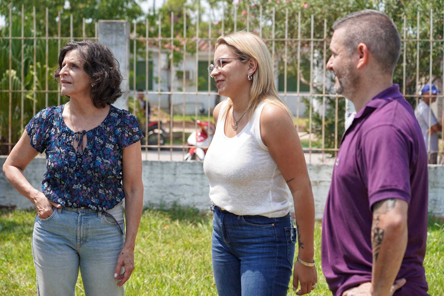 Magda Ayala encabezó una reunión en el Barrio Villa Emilia