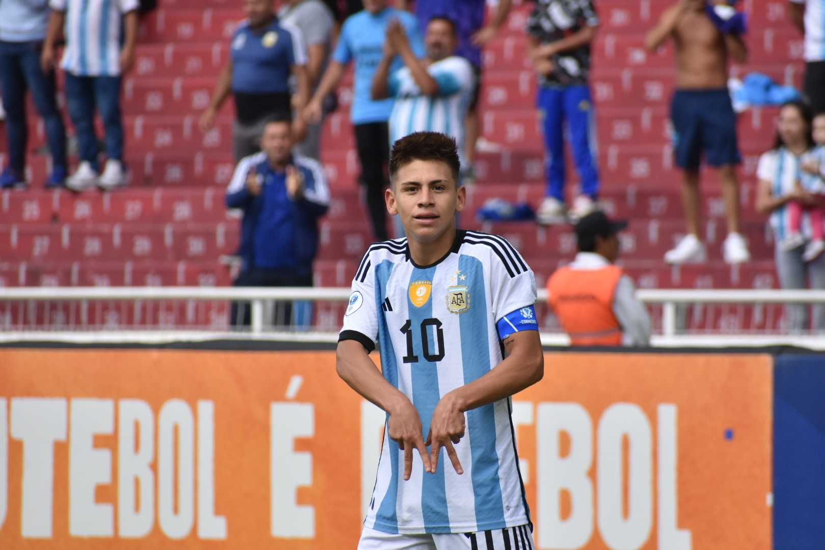 Con gol del chaqueño Echeverri, Argentina comenzó el hexagonal con triunfo