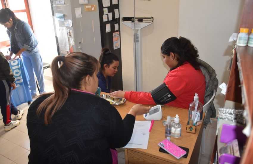 Salud Pública atendió a más de 1.100 personas en General Capdevila y Campo Largo
