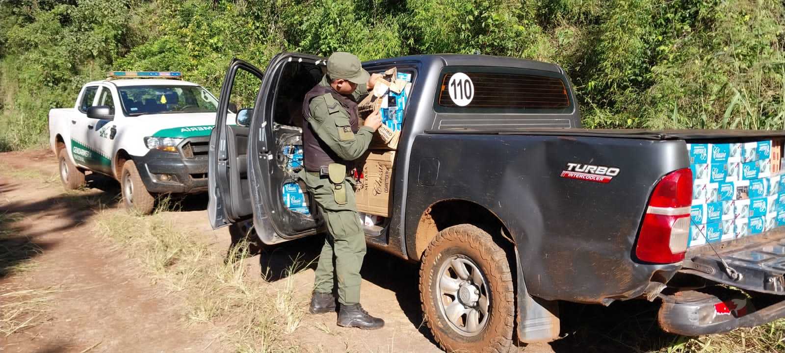 En una camioneta robada, transportaban 19.480 atados de cigarrillos sin aval legal