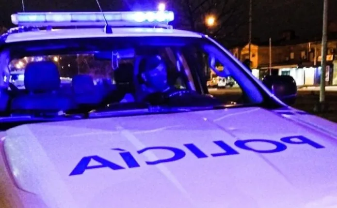 Resistencia: conductor se queda dormido y choca contra un poste