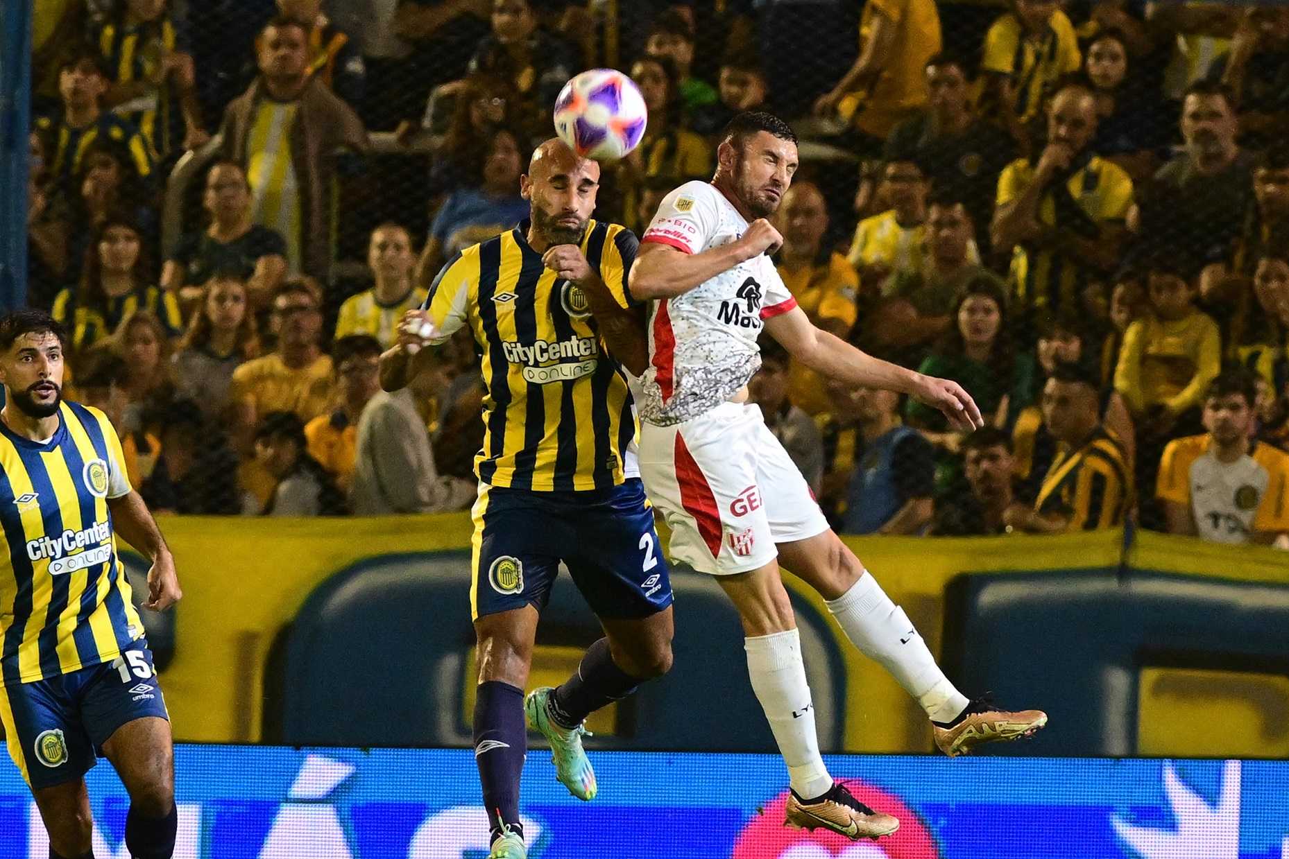 Rosario Central goleó a Instituto en un partidazo