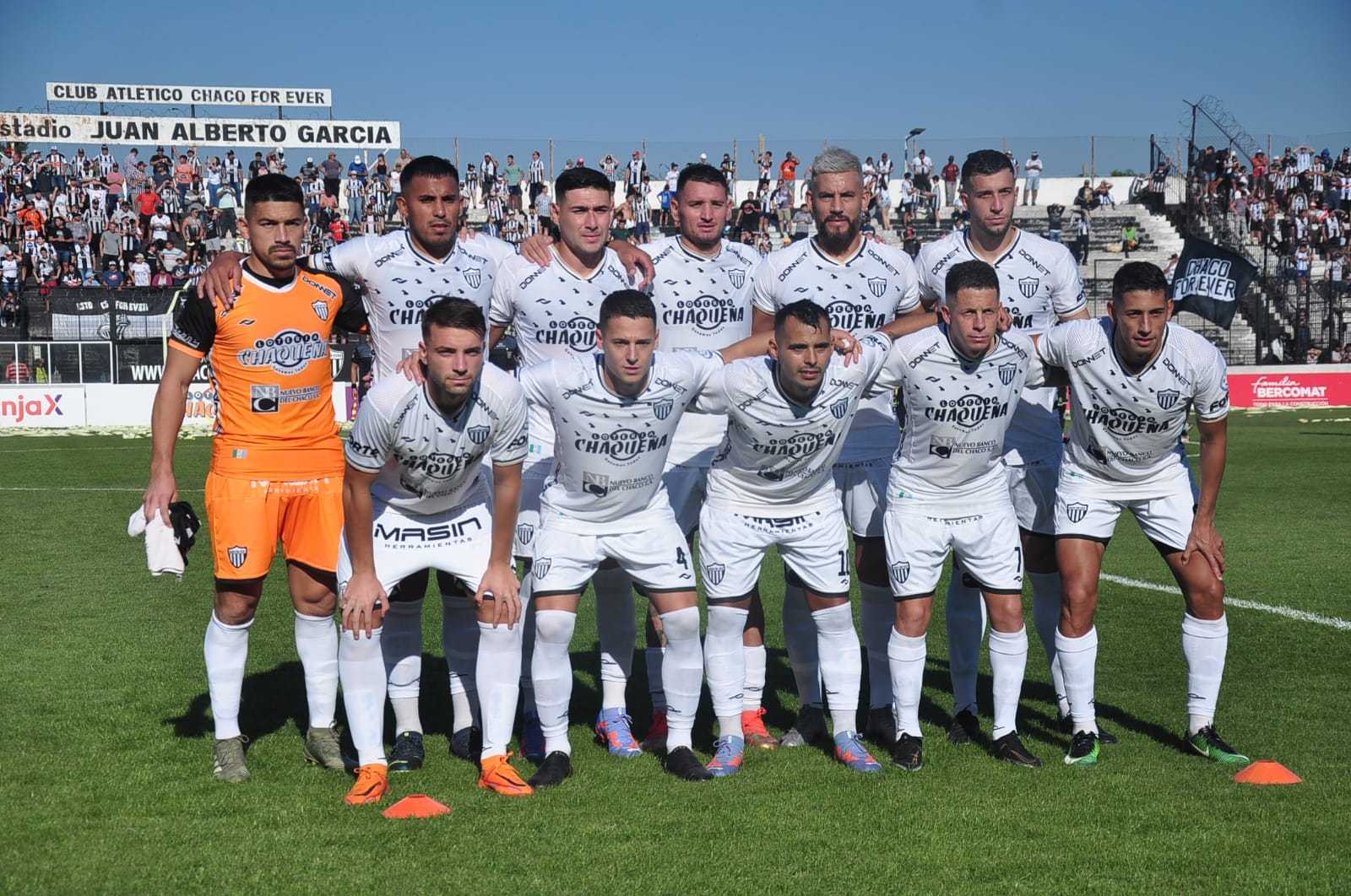 For Ever ganó un partido clave y comienza a despegarse del fondo de la tabla