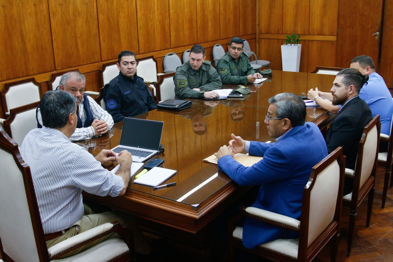 «Escuchar para hacer»: Gobierno y Fuerzas Federales desplegarán operativos de seguridad con foco en el Gran Resistencia y Sáenz Peña