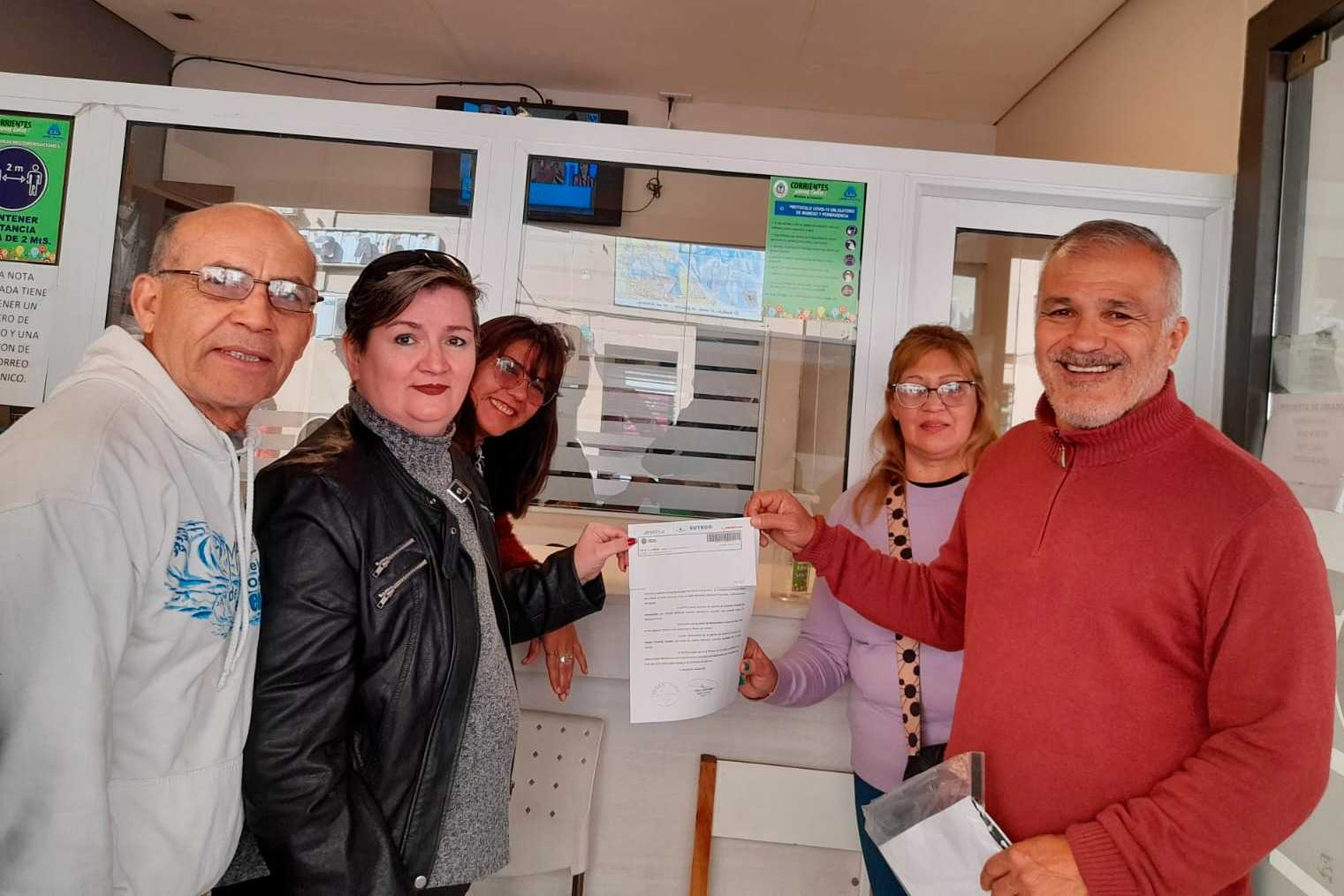 Docentes piden que Corrientes adhiera al pago de suma fija dispuesta por Nación