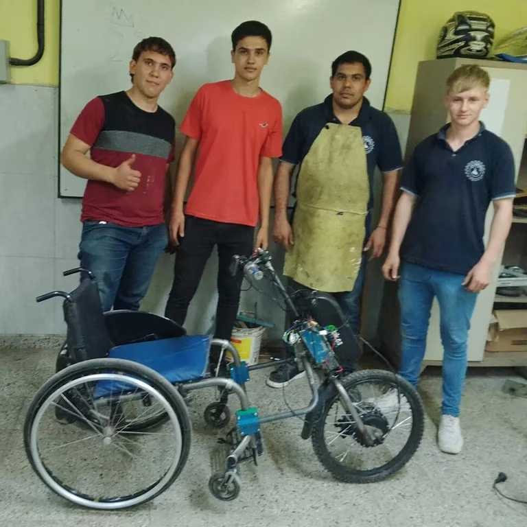 Estudiantes de Castelli crearon un motor para sillas de ruedas