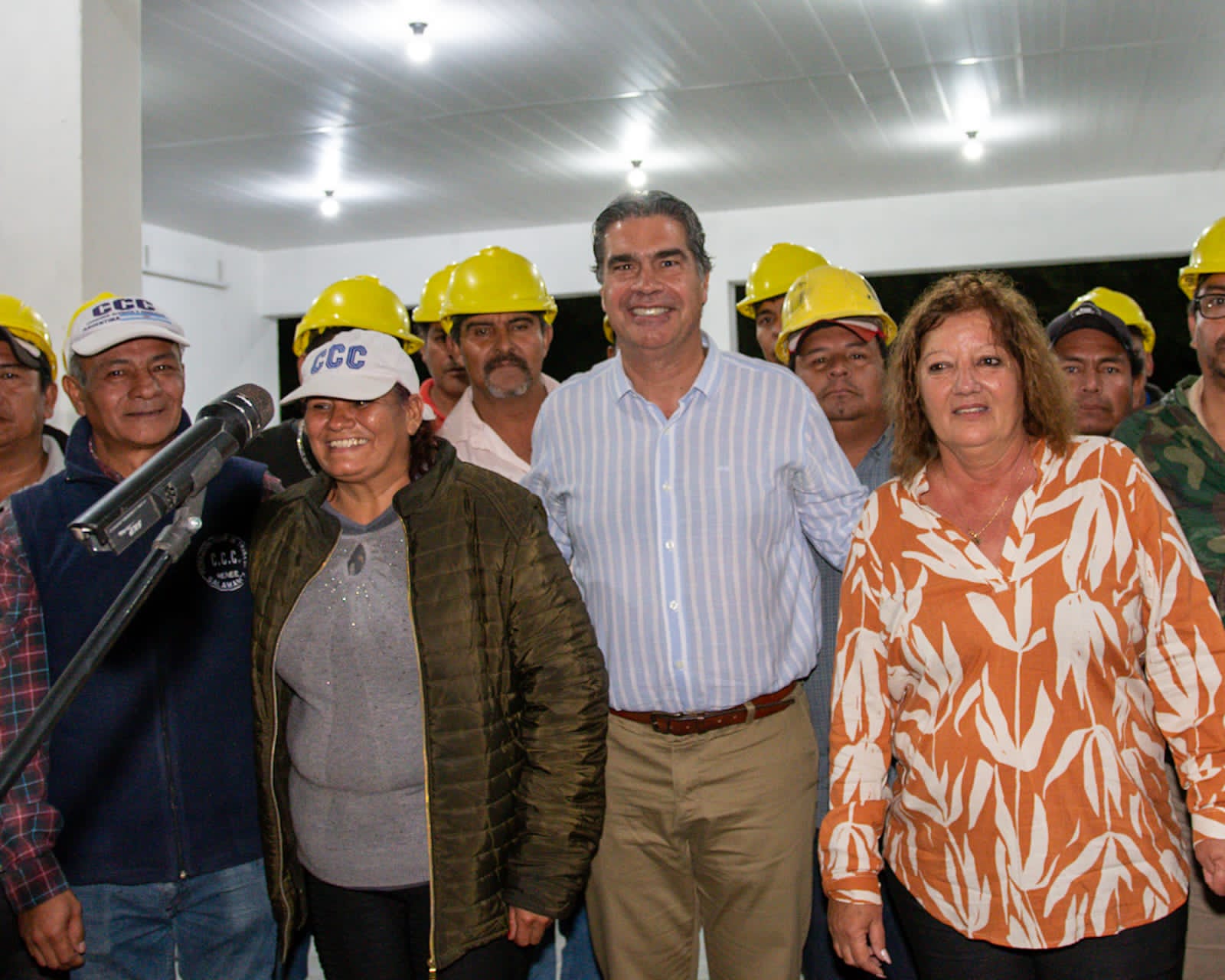 En el Departamento Bermejo, el gobernador inauguró importantes obras para mejorar el acceso a la salud, espacios públicos y de culto
