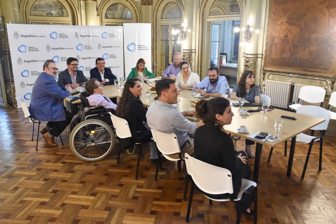 Servicio de atención comunitaria para el voto accesible de personas con discapacidad