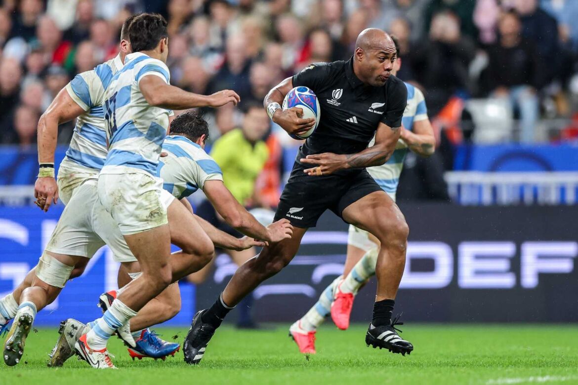 Los Pumas perdieron por amplio margen frente a los All Blacks y jugarán por el tercer puesto