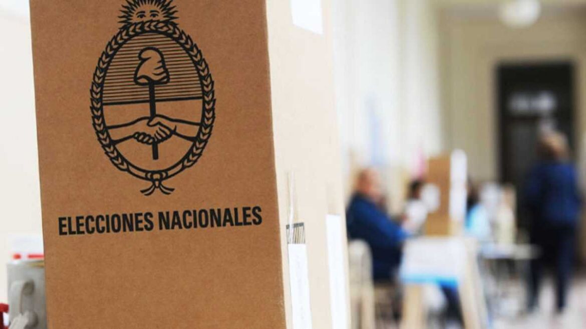 Sigue el operativo de distribución de urnas y material electoral en todo el país