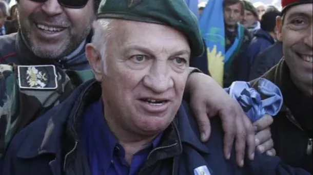 Aldo Rico, de cara al balotaje: «¿Usted dejaría al cuidado de sus hijos a alguien como Javier Milei?»