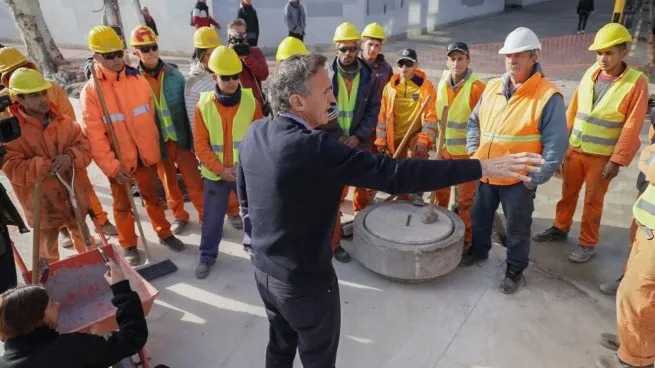 Katopodis criticó el freno a la obra pública de Milei: «Comenzaron a llegar telegramas de despido»