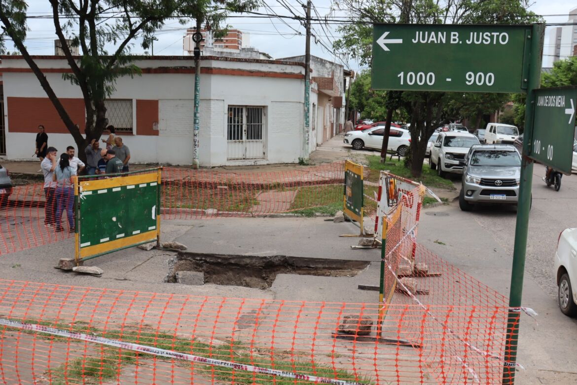 La Municipalidad de Resistencia tomó medidas rápidas ante un hundimiento de pavimento en el centro de la ciudad