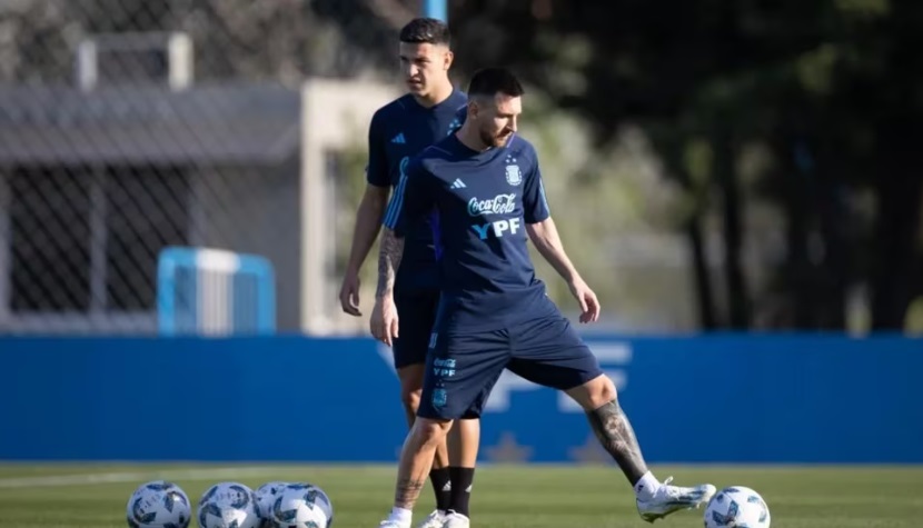 Lionel Messi llegó al país para sumarse a la Selección Argentina
