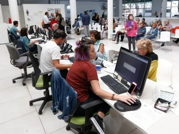 Javier Milei dará de baja los contratos de empleados públicos firmados en 2023