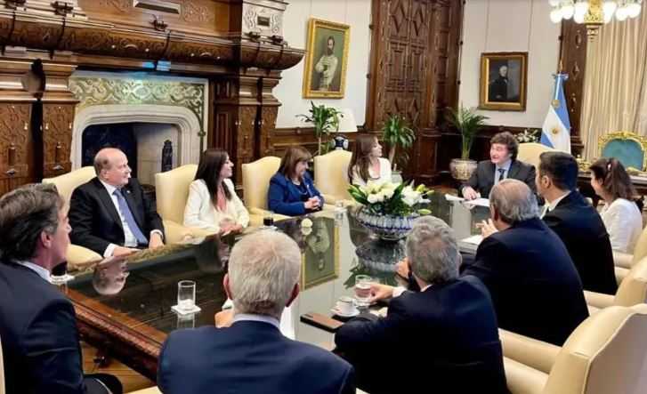 Milei retoma su agenda de gobierno con otra reunión de Gabinete en Casa Rosada