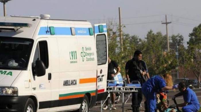 Intentó rescatar su pelota de una casa ajena y murió electrocutado
