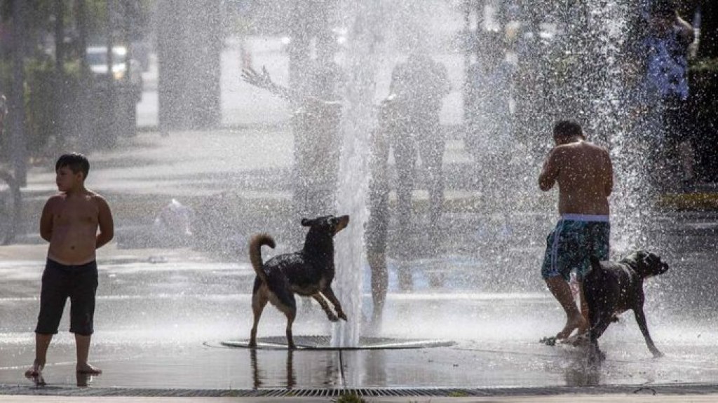 Rige hoy alerta naranja y amarilla por calor extremo en cinco provincias