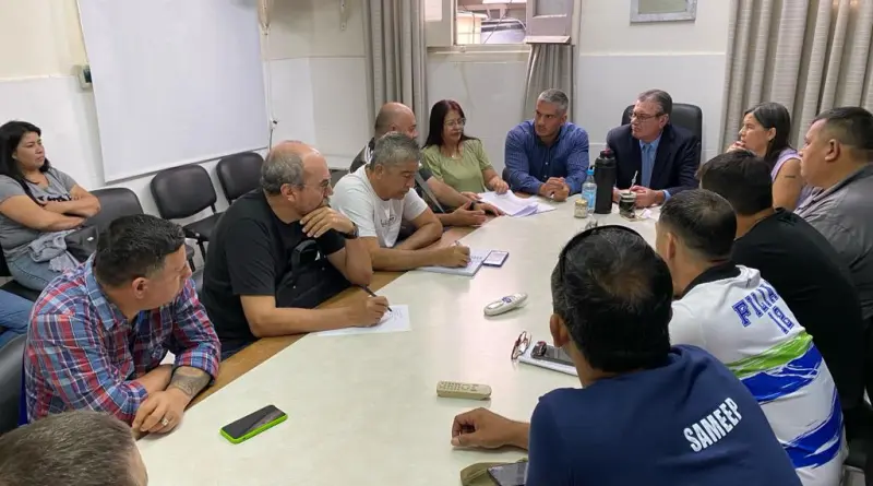 El Interbloque de legisladores del Frente Chaqueño acompaña el pedido de reincorporación de trabajadores desvinculados de SAMEEP