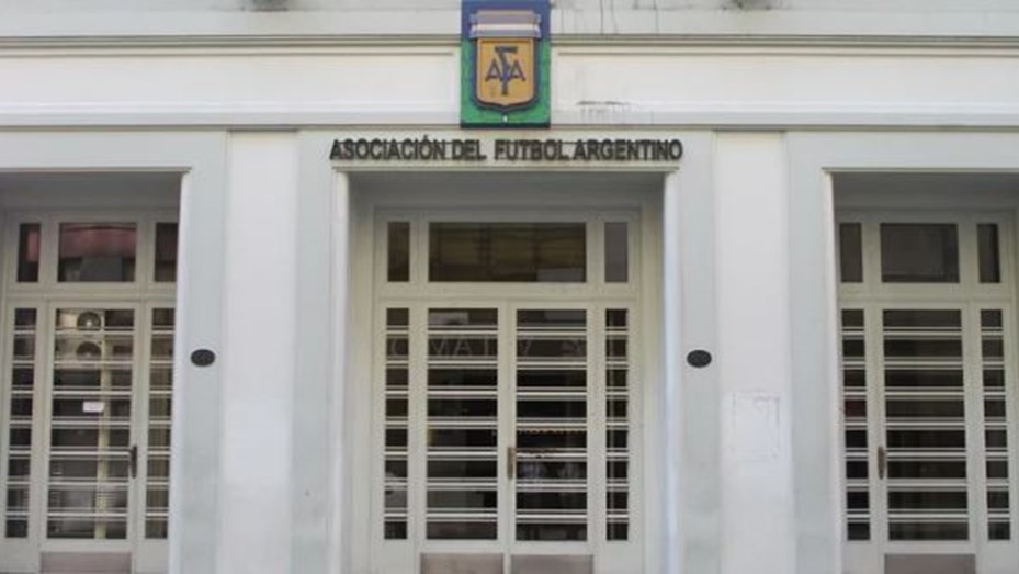 A días de las finales del Regional, la AFA decretó un ascenso más al Federal A