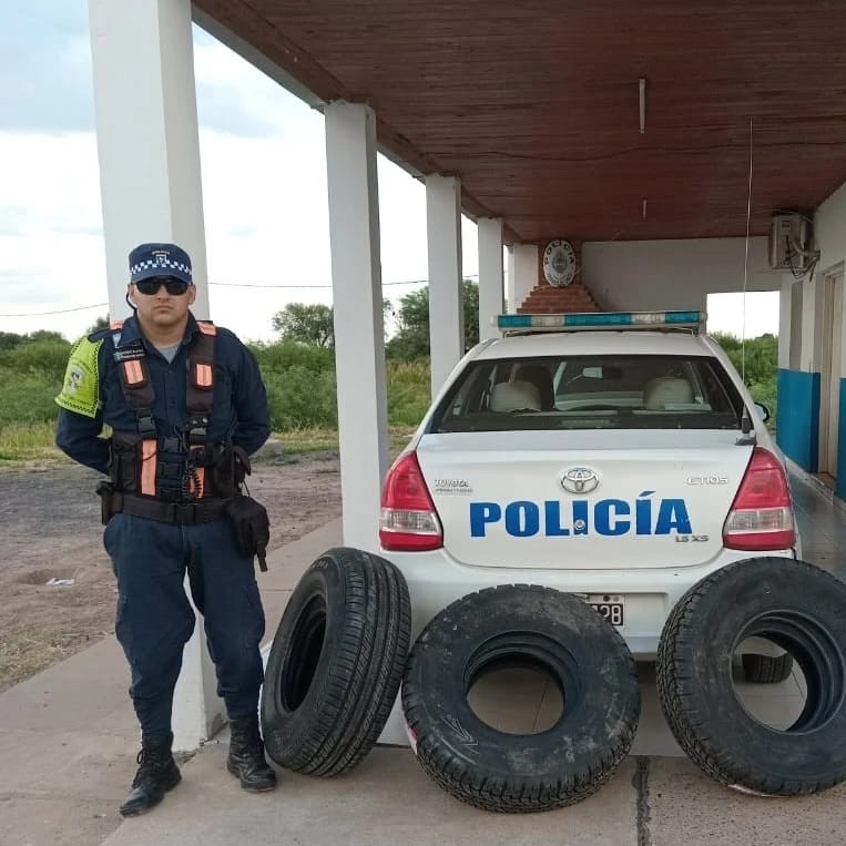 Policía Caminera: intervienen  cubiertas sin aval aduanero