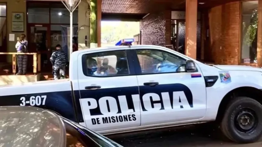 Encontró una billetera, quiso devolverla pero como faltaba dinero le gatillaron con un arma varias veces
