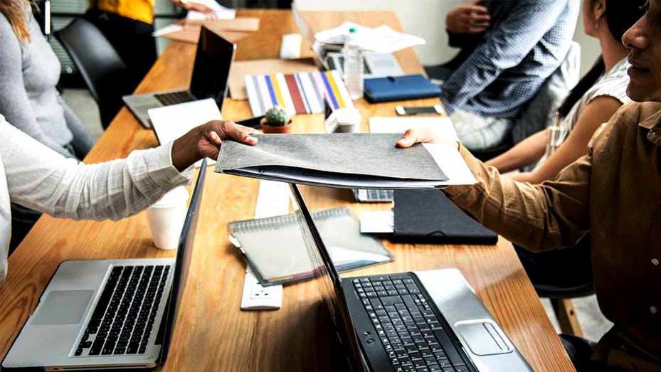 El Gobierno aumentó 15% el salario mínimo, en cuatro cuotas