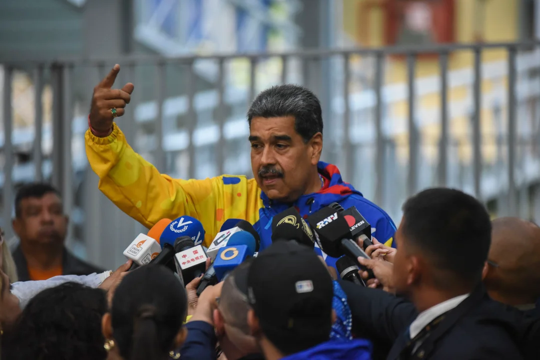 Maduro contra Milei y Elon Musk: «El que se mete conmigo, se seca»