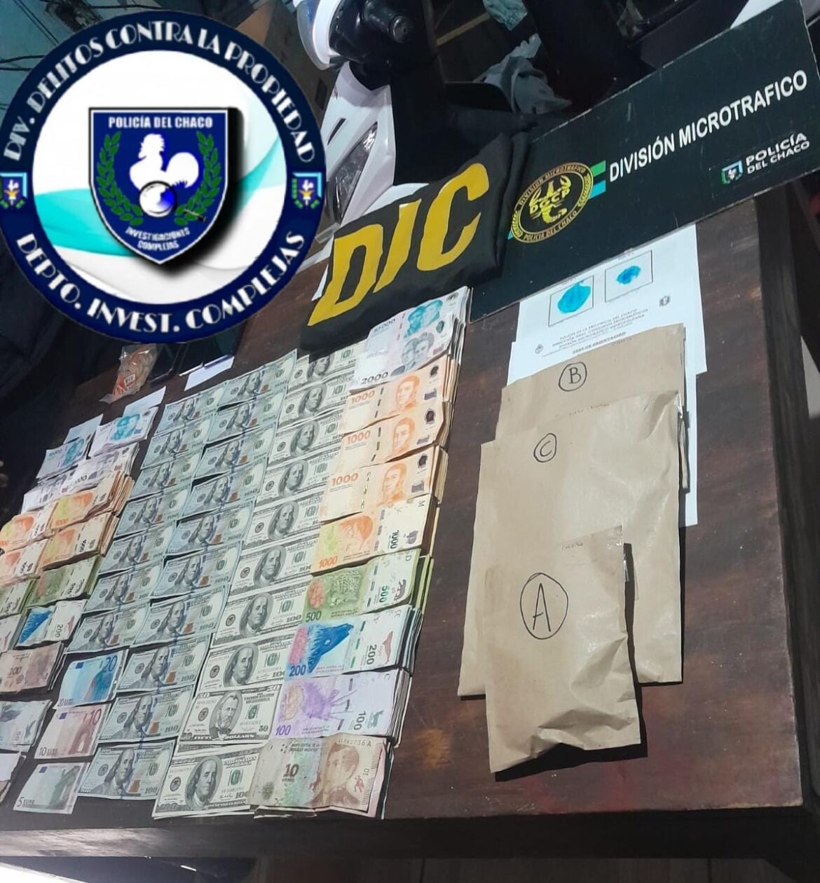 Allanan una casa por el robo de más de 20 mil dólares y detienen a un joven por poseer cocaína