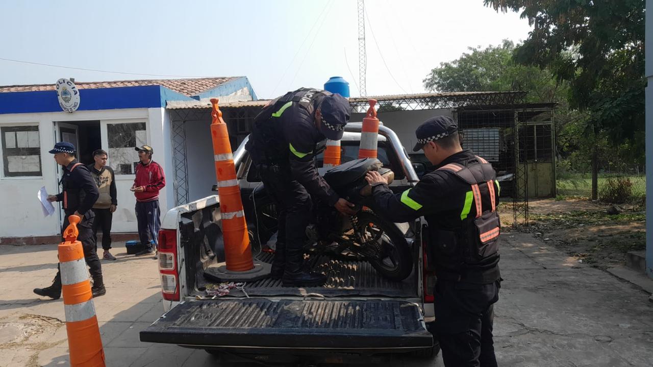 Policía Caminera recupero una motocicleta robada hace 6 años y 2 por infracción