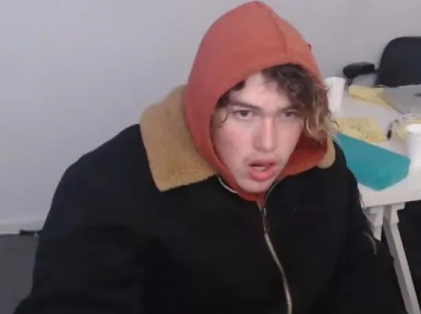 Youtuber estuvo 12 días sin dormir, se hizo viral y generó polémica