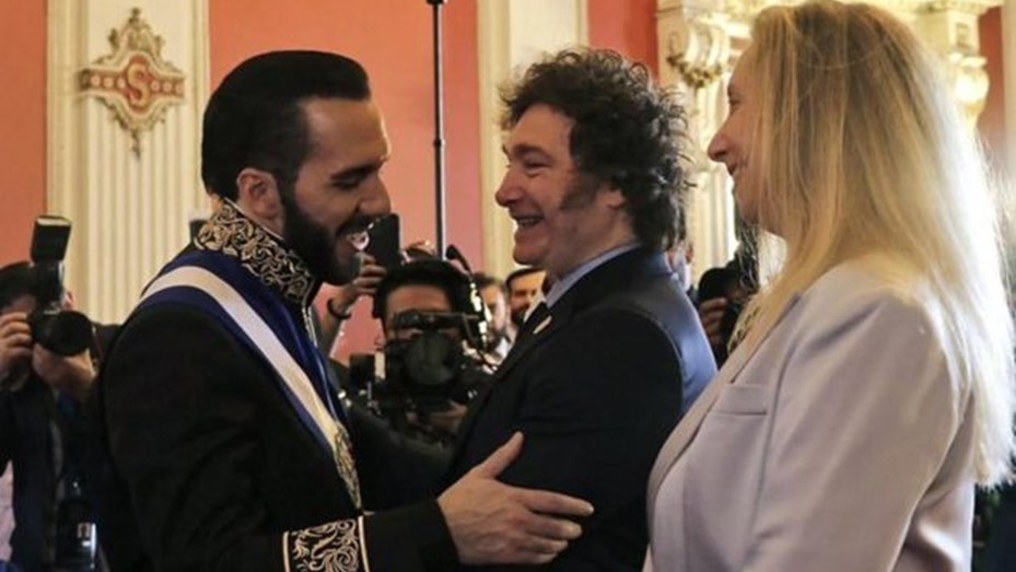 Bukele ya está en Argentina y hoy se reunirá con Milei