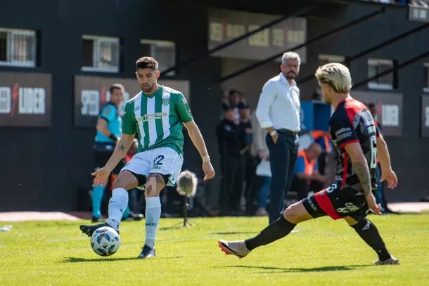 En el debut de Rubén Darío Insua, Barracas Central perdió 1-0 ante Banfield